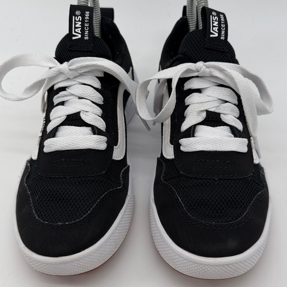Vans Range EXP Low Top Youth Size 4 Black White Nylon Suede Sneakers - Picture 8 of 16